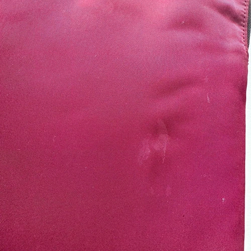 Incase soft zippered sleeve/case for tablet or laptop. Cranberry. Gently worn.